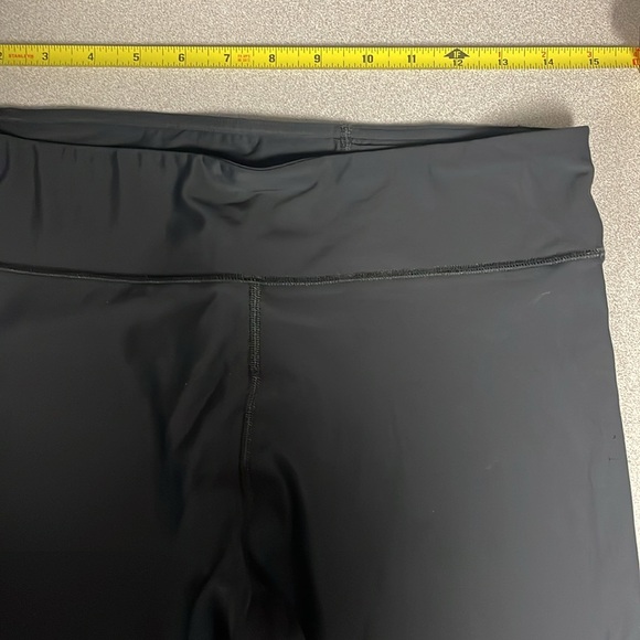 Women’s Under Armour Capri leggings - Picture 6 of 7